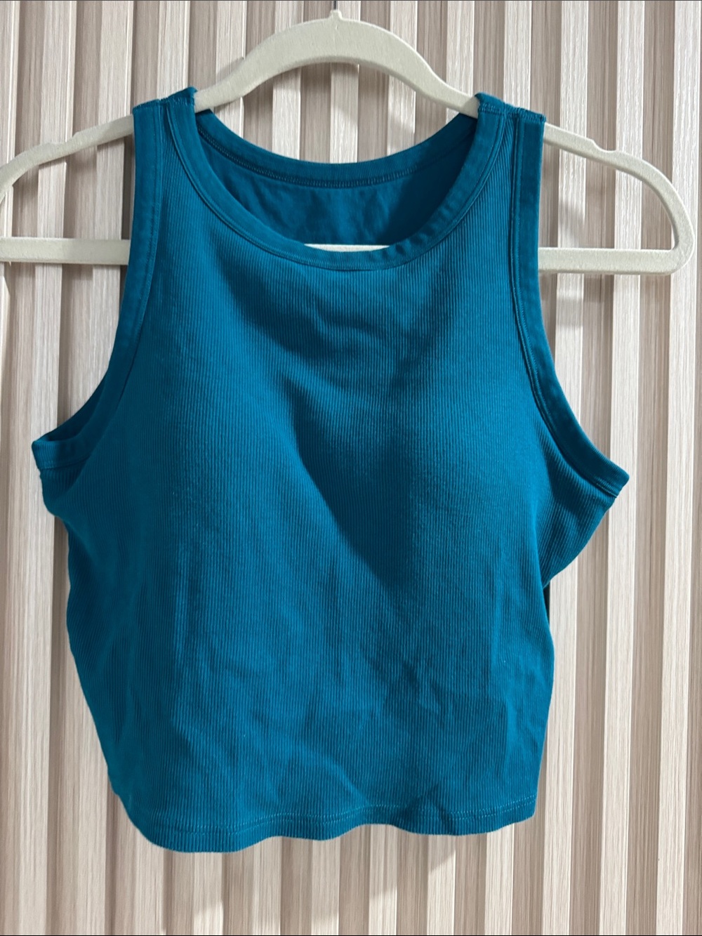 Uniqlo Teal Ribbed Crop Tank